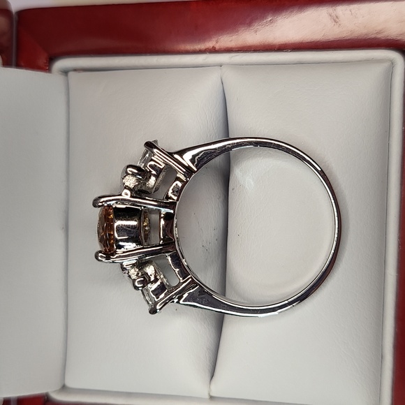 Cocktail Ring - Picture 5 of 7